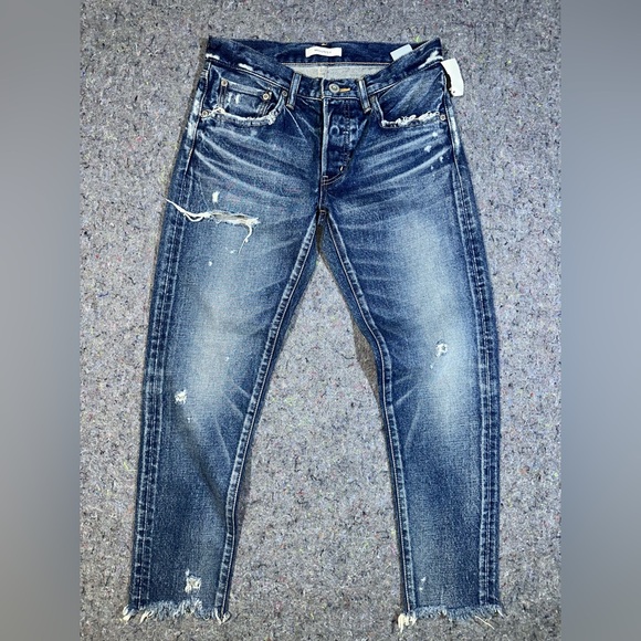 Moussy women’s Distressed Dark Blue Skinny Jeans